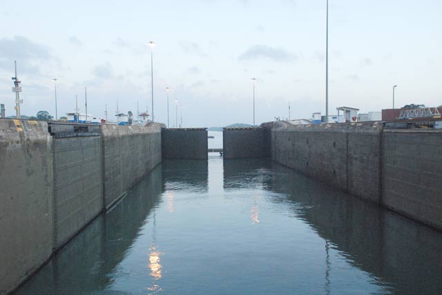 Locks closing